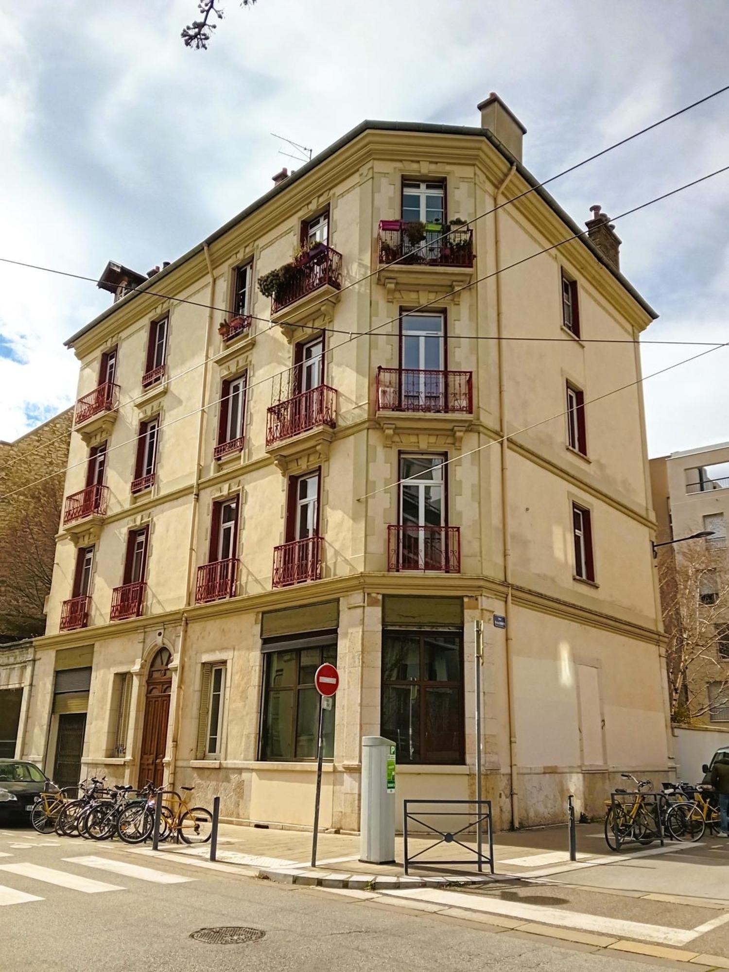102 - Appart Renove Avec Grand Salon Et 1 Chambre - Tram Et Clinique Mutualiste A 1 Min เกรอน็อบล์ ภายนอก รูปภาพ